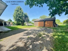 Maison de plain-pied, 4 chambres, double garage et jardin