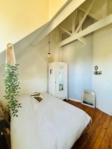MÛRS-ÉRIGNÉ – CHARME, VOLUMES ET 5 GRANDES CHAMBRES