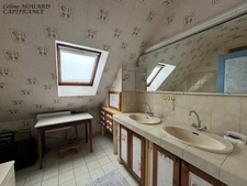 House for sale 8 rooms (49) Single-story living Land 1000 m²