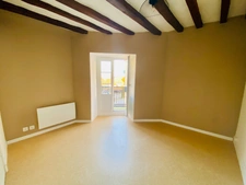 À Vendre : Maison de ville 3 chambres avec dépendance Mayenne 53200
