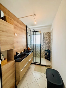 À vendre – Appartement T3 traversant avec balcon, cave et parking – Angers 