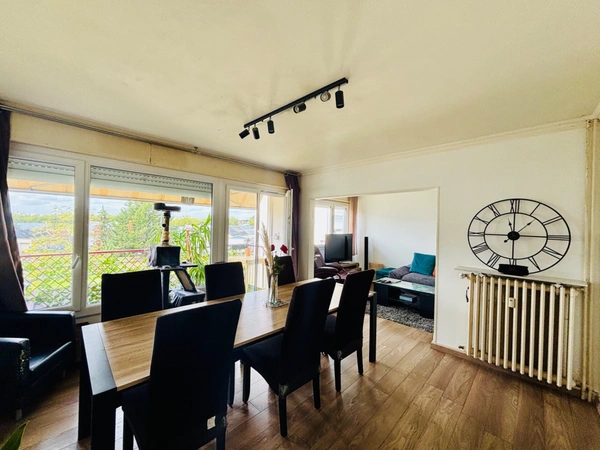 À vendre – Appartement T3 traversant avec balcon, cave et parking – Angers 