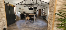 À VENDRE VIEUX BRIOLLAY - Maison familiale de plain-pied avec terrain de 800 m² 