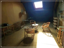 Character property complex with strong potential – 305 m² house + rental income