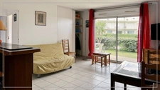 Dpt Hérault (34), à vendre FRONTIGNAN-PLAGE appartement T3 de 51 m²  - Plain pied- Front de mer