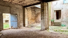Campagnan – Maison de village de caractère avec jardins, cour et terrasse panoramique