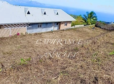 Dpt Martinique (972), à vendre CASE PILOTE terrain de 898 m2 Vue Mer !