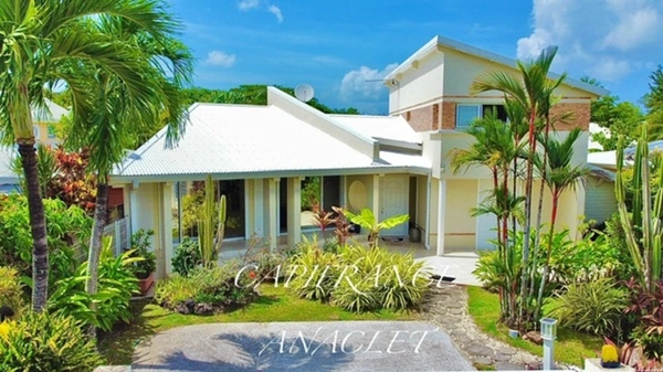 ✨RARE SUR LE MARCHÉ✨ Villa à vendre 4 pièces LES TROIS ILETS (972)