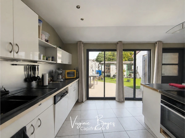 🏡 À VENDRE EN EXCLUSIVITE – Maison de ville 88 m² avec cour et dépendance à Bourbourg