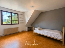 Maison de campagne 190 m² – 4 chambres – Terrain clos de 7 500 m² – Beau potentiel