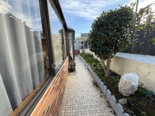 LE RELECQ-KERHUON MAISON A RENOVER