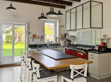 Maison de charme d'environ 272 m² au Moulin Blanc, à l'abri des regards