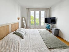 BREST LE GUELMEUR APPARTEMENT 3 PIECES AVEC ASCENSEUR ET PETITE VUE MER