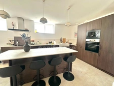 BREST SAINT-MARC – COUP DE CŒUR ASSURÉ ! MAISON RÉNOVÉE – 4 CHAMBRES – JARDIN SANS VIS-À-VIS – GARAGE