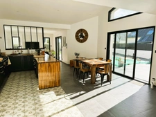 Contemporary 5-room house for sale in PLOUNEOUR TREZ (29)