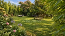  House with sea view, jacuzzi and magnificent garden in Moulin Blanc