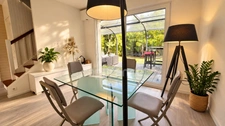  House with sea view, jacuzzi and magnificent garden in Moulin Blanc