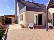 BOURG BLANC - MAISON AVEC PISCINE