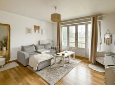 Bel Appartement 2 Pièces en Centre-Ville de Landerneau