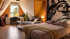  House with sea view, jacuzzi and magnificent garden in Moulin Blanc