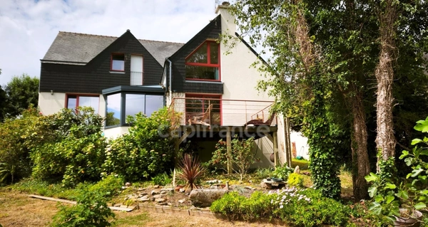 Maison d’architecte avec vue mer – Un bien rare à Plougastel