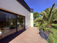 BOURG BLANC - MAISON AVEC PISCINE