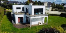 LE RELECQ- KERHUON - MAISON MODERNE AVEC VUE MER 