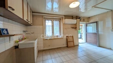 Maison  avec garage et jardin - PONT DE BUIS LES QUIMERCH (29)