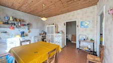 ROSNOEN (29) - Maison 80 m² à rénover - 2 chambres - Terrain 335 m²
