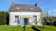 ROSNOEN (29) - Maison 80 m² à rénover - 2 chambres - Terrain 335 m²