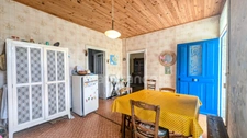 ROSNOEN (29) - Maison 80 m² à rénover - 2 chambres - Terrain 335 m²