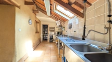 Grands Gîtes avec Maison d'Habitation  - ROSNOEN (29)