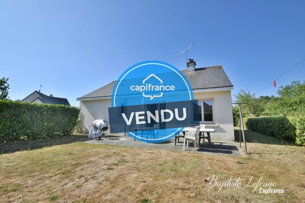Maison de plain-pied avec jardin à BÉCON-LES-GRANITS - 77 m² habitables - 4 pièces