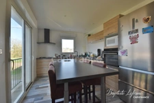 Maison familiale 6 pièces - 115 m² à BAUGÉ EN ANJOU
