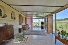 Maison 191 m² - 8 pièces, entourée de nature à JARZÉ - Terrain de 11 893 m²