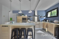 Maison familiale 5 chambres - 141 m² - 678 m² terrain