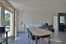 Maison de plain-pied avec jardin à BÉCON-LES-GRANITS - 77 m² habitables - 4 pièces