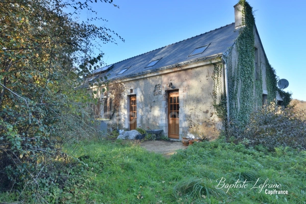 À 2 minutes de Baugé, découvrez cette longère de 150 m² pleine de caractère et de potentiel !