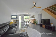 Maison familiale 5 chambres - 141 m² - 678 m² terrain
