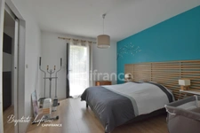 Maison familiale 5 chambres - 141 m² - 678 m² terrain