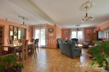 Maison familiale 8 pièces à JARZÉ - 170 m² - Terrain 4330 m²