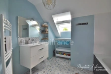 Maison familiale 5 chambres - 141 m² - 678 m² terrain