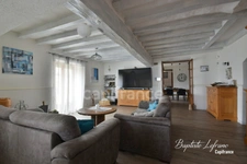Longère d'exception 8 pièces – 203 m² habitables avec jardin et piscine proche Angers