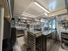Fonds de commerce et murs à vendre - Demeure XVIᵉ avec restaurant, chambres d’hôtes et logement privatif – Site Patrimonial Remarquable (39)