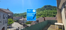 Appartement à vendre avec grand balcon et vue dégagée - quartier calme de Salins-Les-Bains