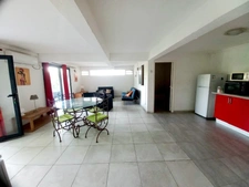 Double villa, a 4-bedroom and a 3-bedroom for sale in Le Gosier (971), 4-bedroom with sea view, 2 separate entrances 