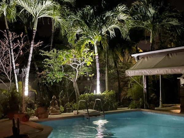 Villa F4 et dépendances, piscine, à vendre la jaille BAIE MAHAULT (971) 