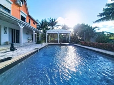 Villa et son T2 avec piscine et jardin paysagé à vendre à SAINT-FRANCOIS  (971)