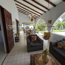 4-bedroom house for sale in Saint-François (971), single-storey, swimming pool, pool house, exceptional landscaped garden