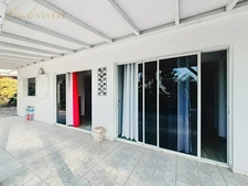 Villa and its T2 apartment with swimming pool and landscaped garden for sale in SAINT-FRANCOIS (971)